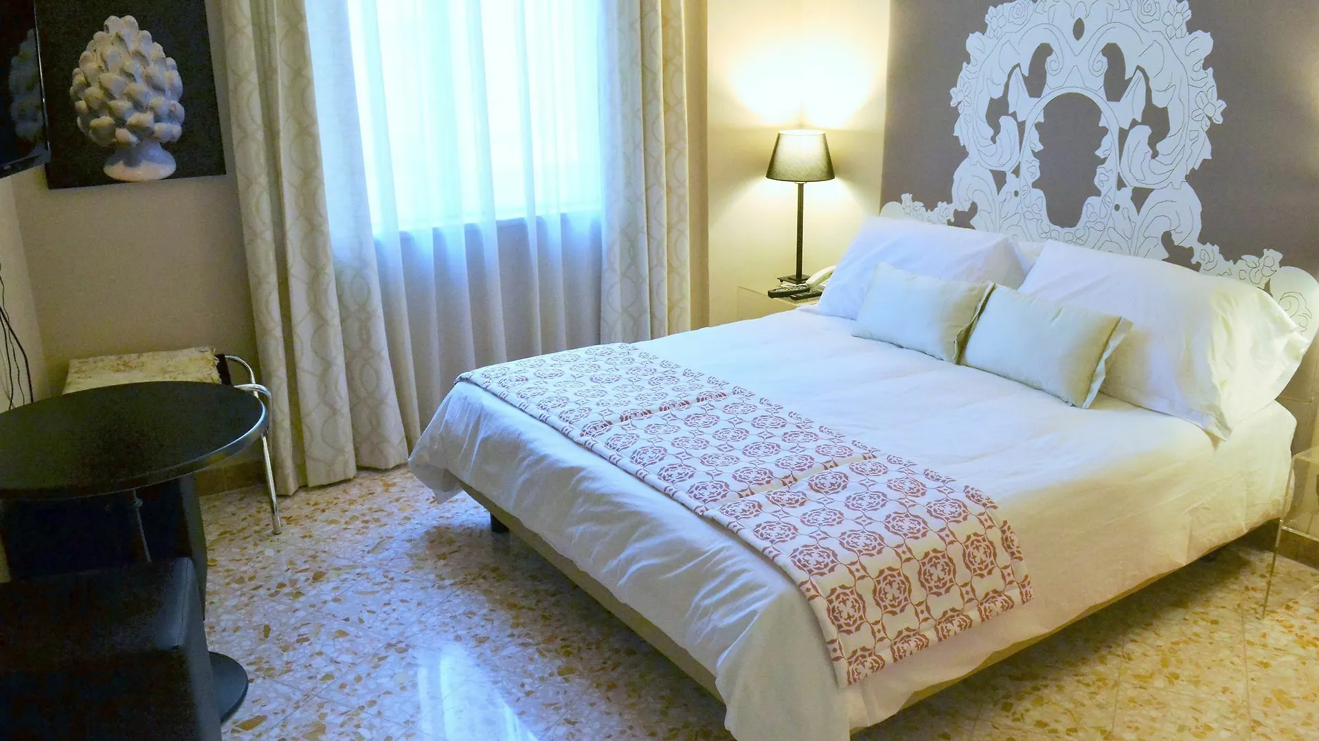 ** Bed & Breakfast In Suite Palermo Italien